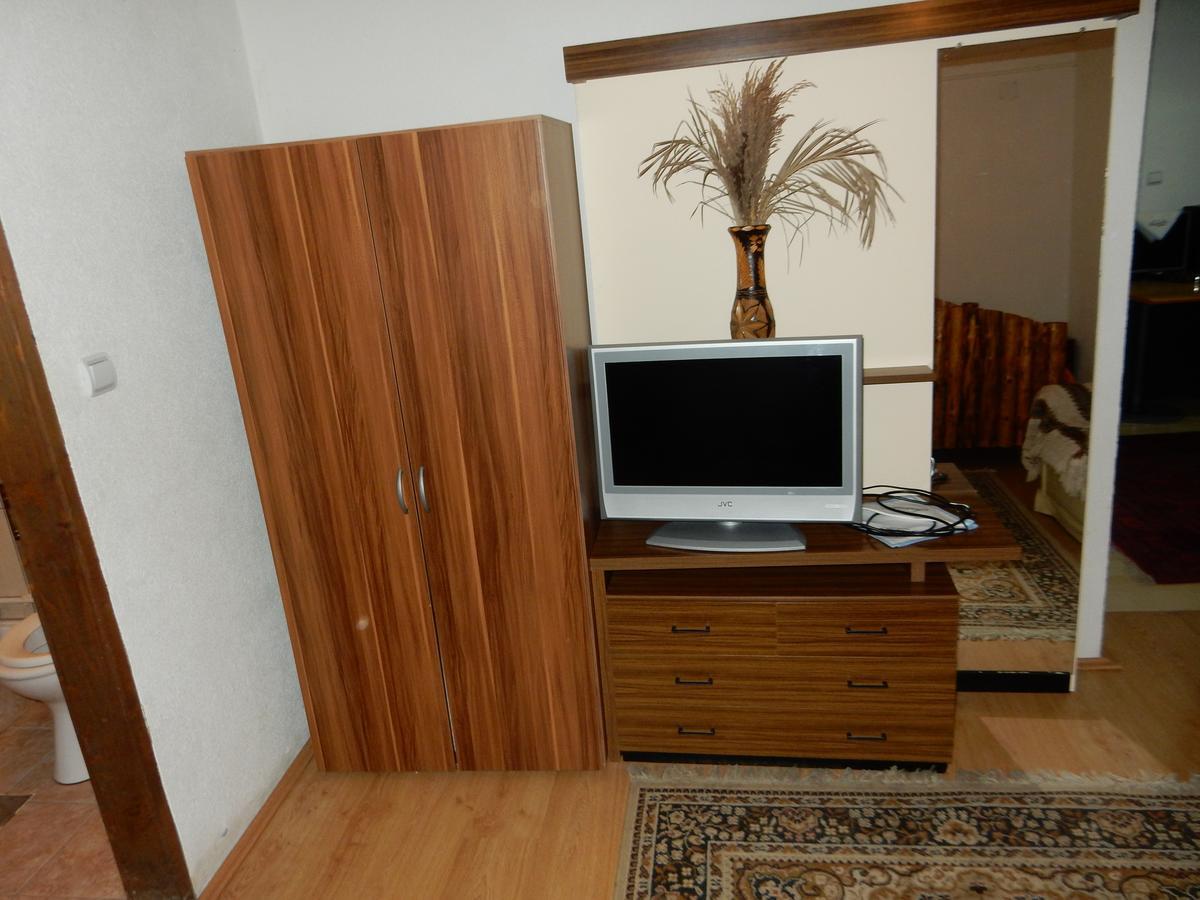 לינה וארוחת בוקר דספוטובאץ Panorama Lomnica מראה חיצוני תמונה
